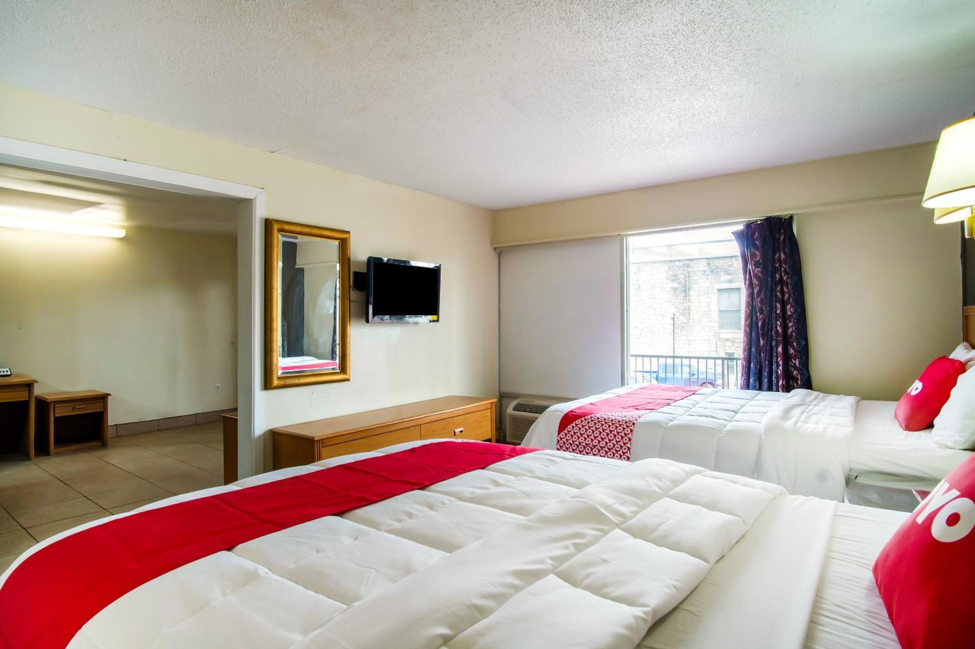 Oyo Hotel Hutchinson West 4Th Ave المظهر الخارجي الصورة