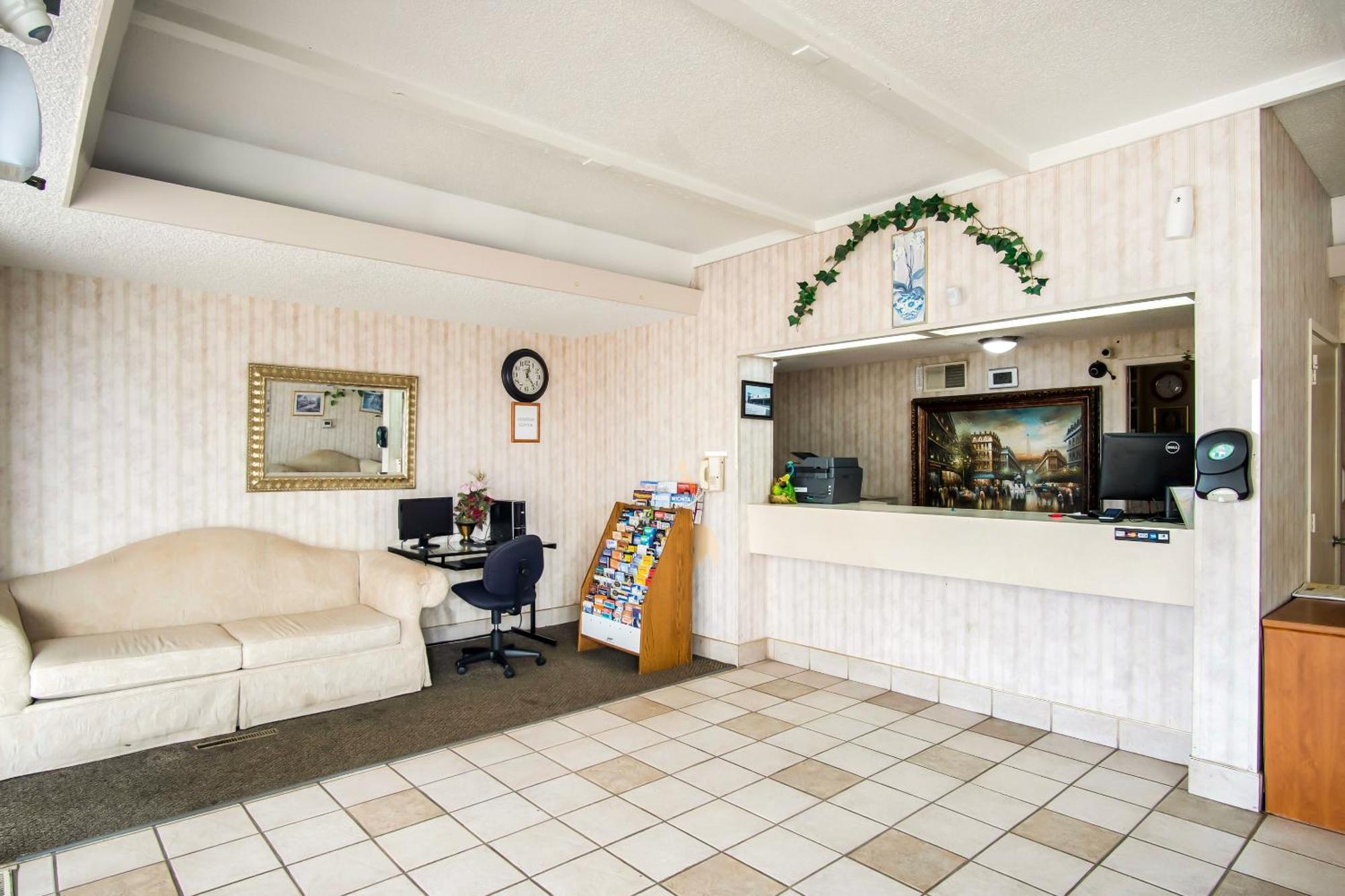 Oyo Hotel Hutchinson West 4Th Ave المظهر الخارجي الصورة