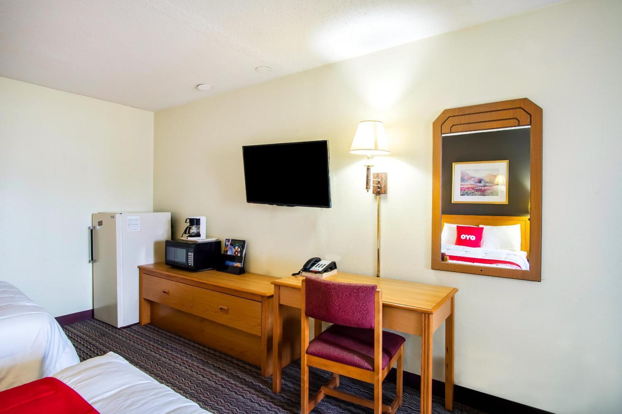 Oyo Hotel Hutchinson West 4Th Ave المظهر الخارجي الصورة