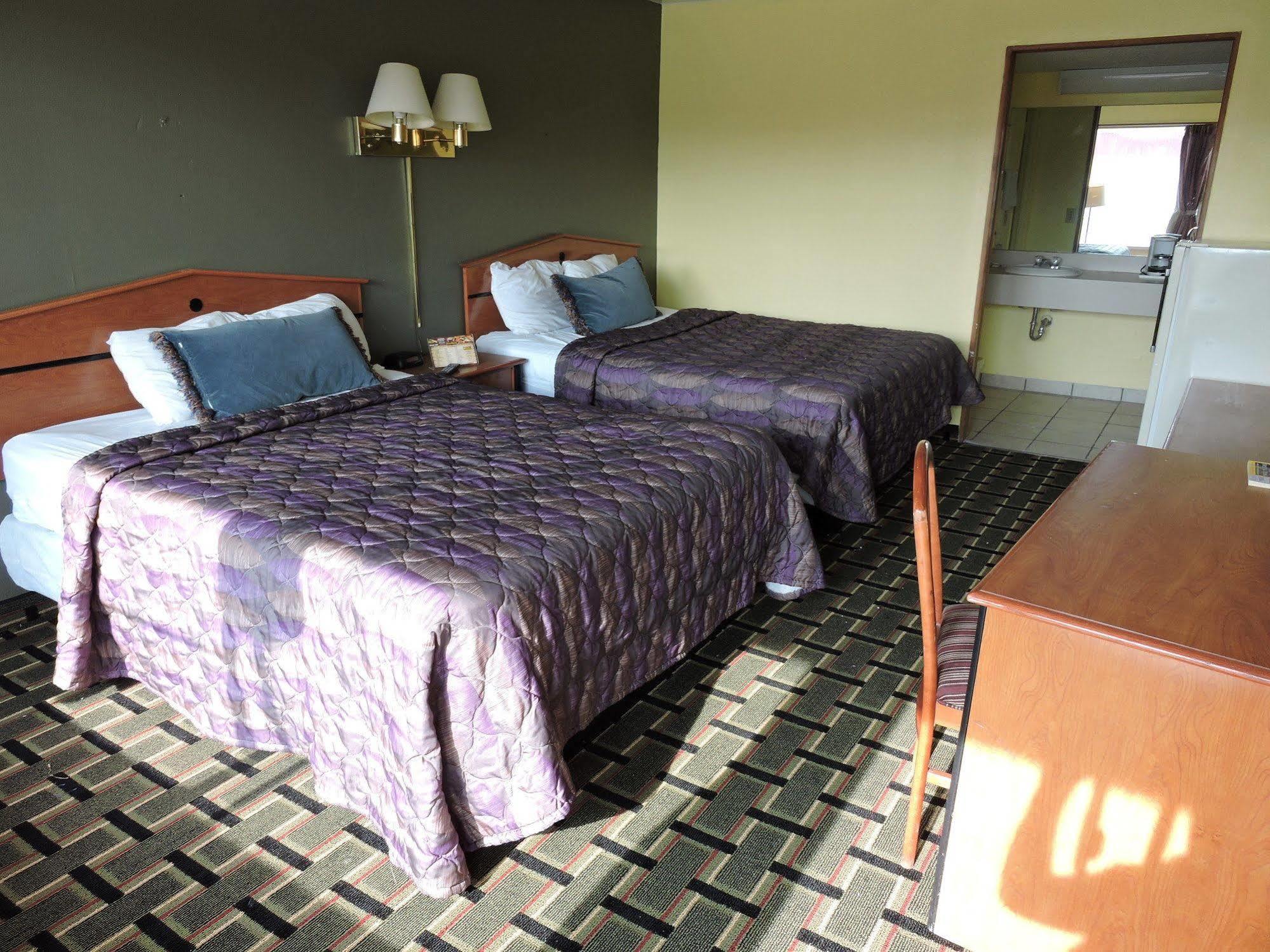 Oyo Hotel Hutchinson West 4Th Ave المظهر الخارجي الصورة
